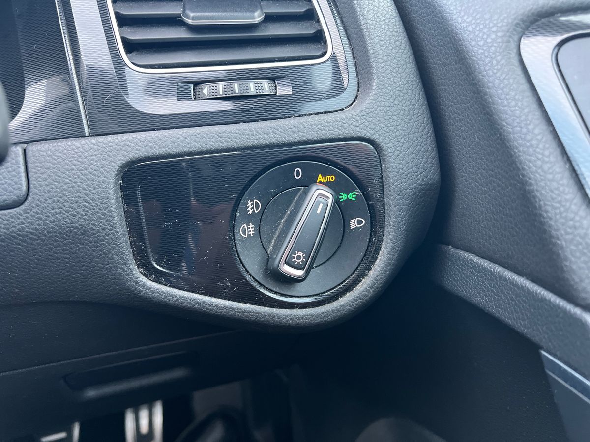 Used Volkswagen Golf 2014 for sale - 76888697: Photo 39