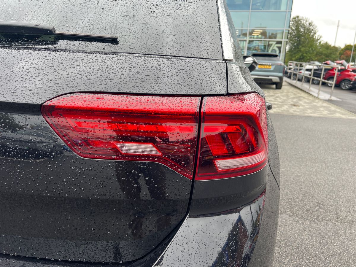 Used Volkswagen T-Roc 2023 for sale - 76568134: Photo 22