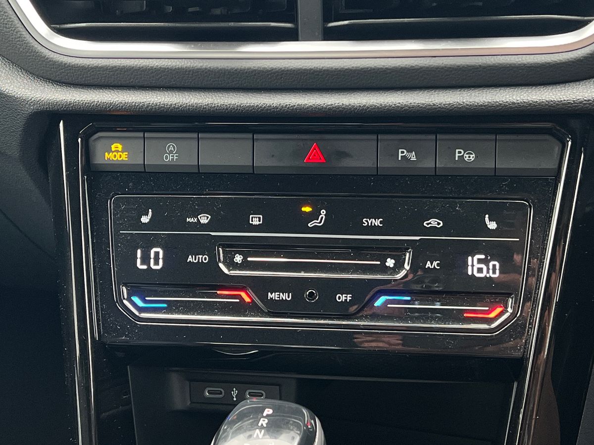 Used Volkswagen T-Roc 2023 for sale - 76568134: Photo 29