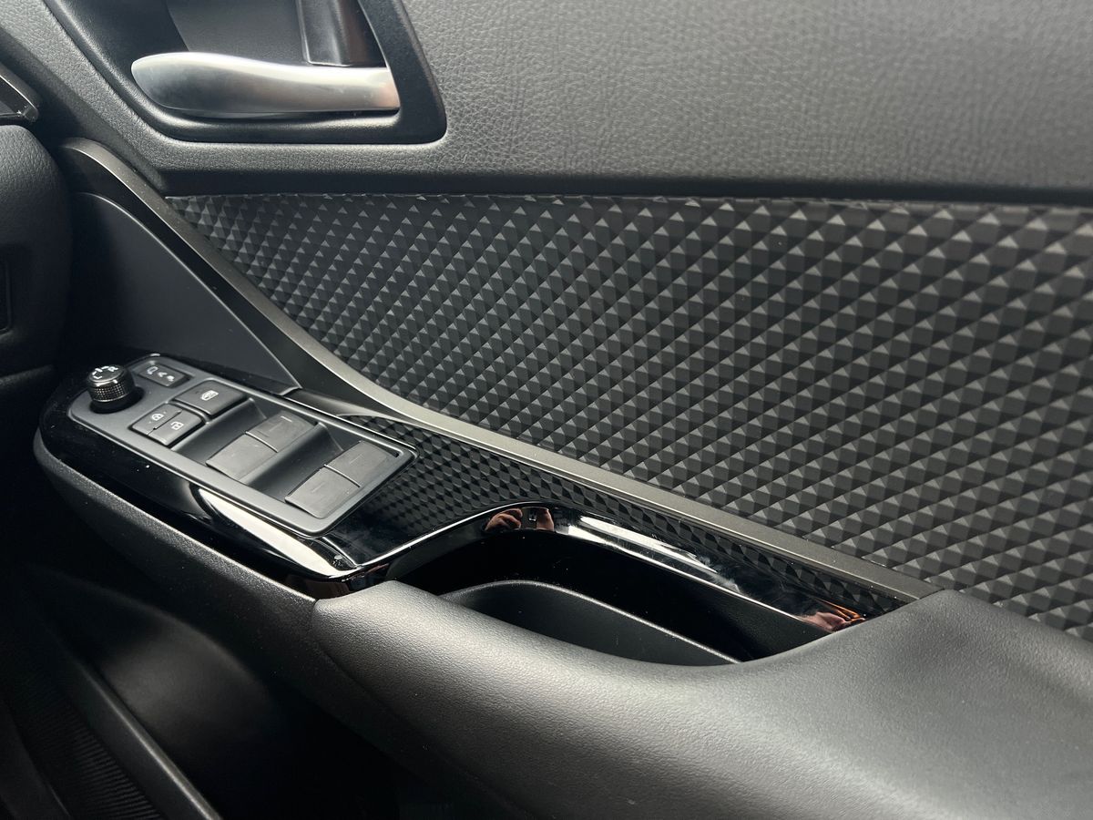 Used Toyota C-HR 2023 for sale - 77833415: Photo 25