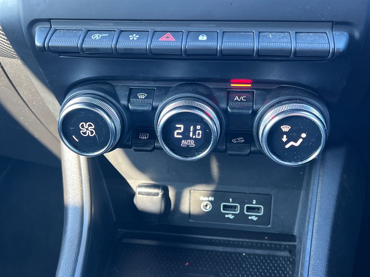 Used Renault Captur 2021 for sale - 77771142: Photo 30