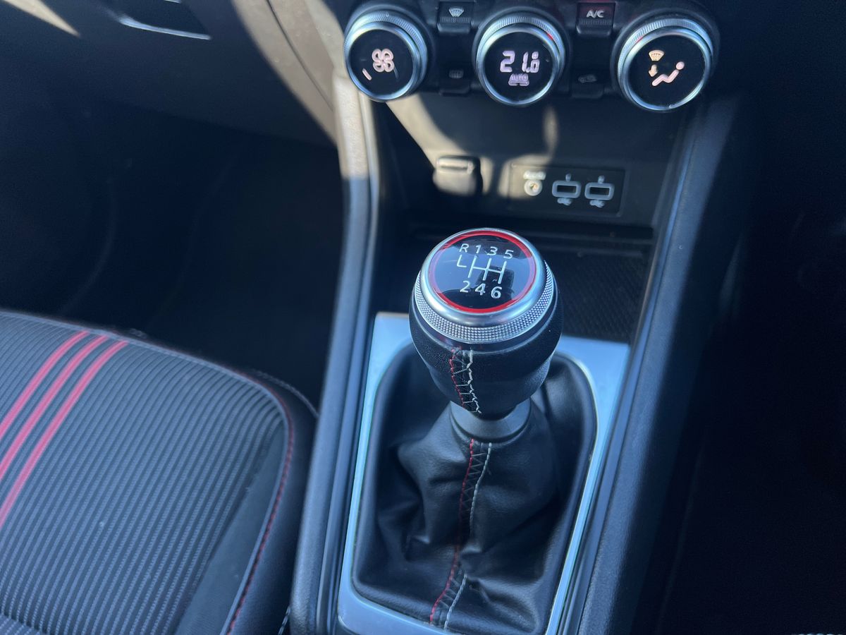 Used Renault Captur 2021 for sale - 77771142: Photo 32