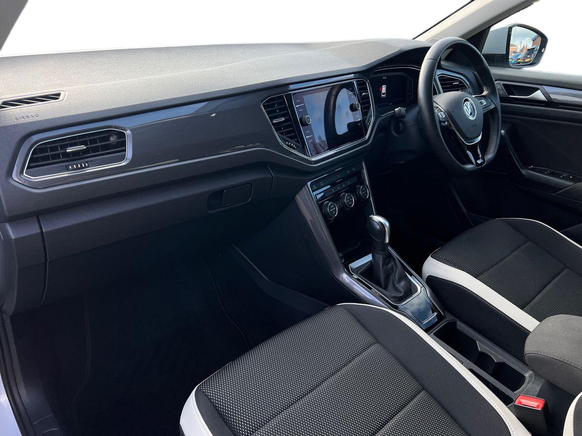 Used Volkswagen T-Roc 2021 for sale - 76568053: Photo 15