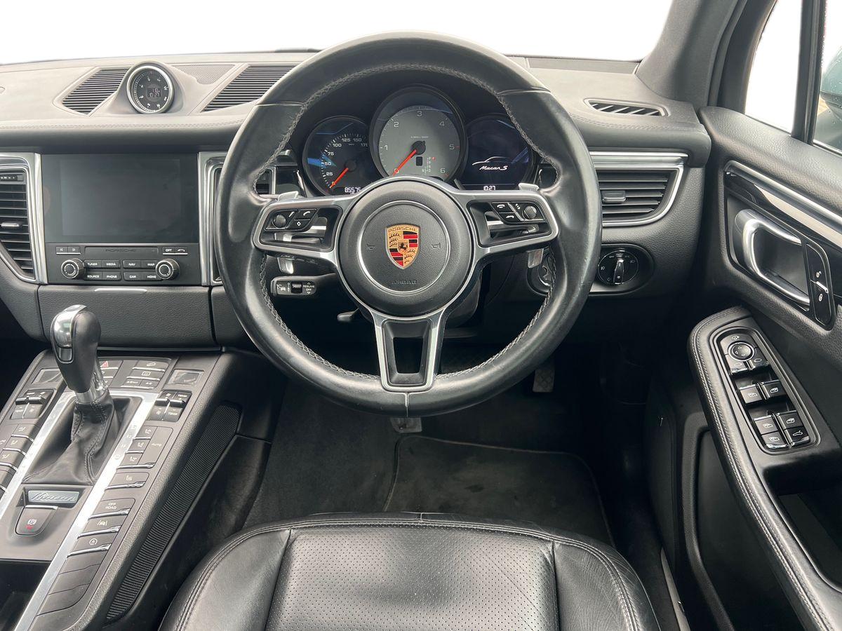 Used Porsche Macan 2016 for sale - 78211973: Photo 12