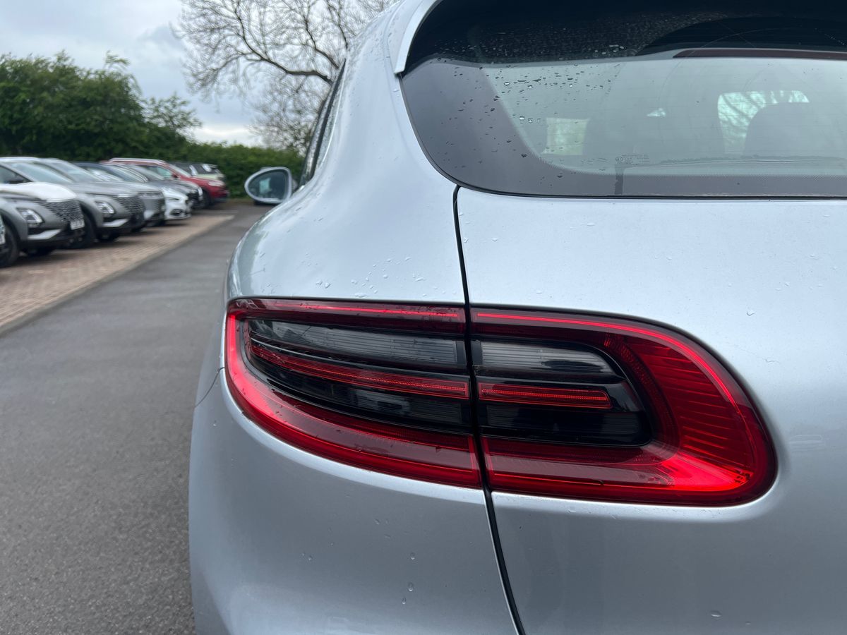 Used Porsche Macan 2016 for sale - 78211973: Photo 22