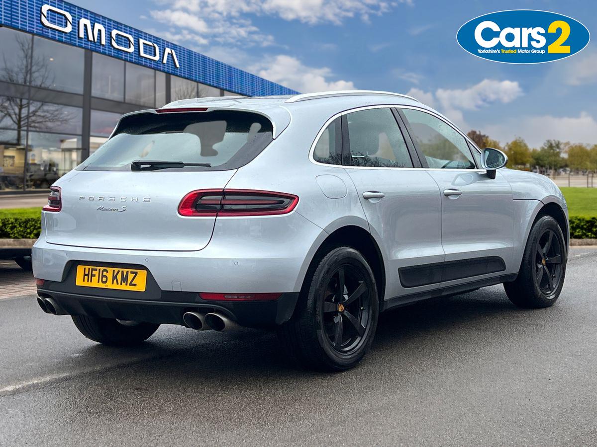 Used Porsche Macan 2016 for sale - 78211973: Photo 3