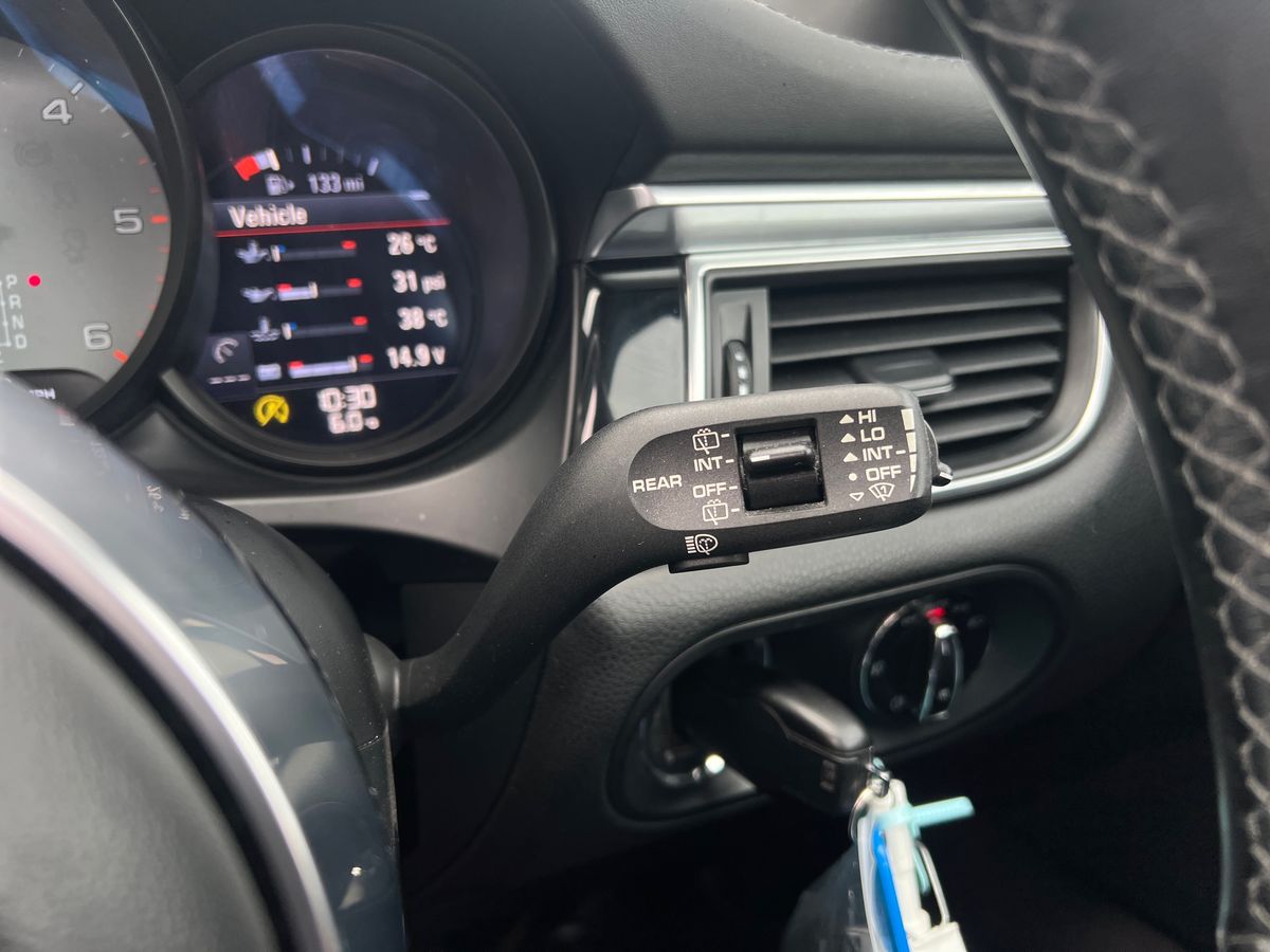 Used Porsche Macan 2016 for sale - 78211973: Photo 36