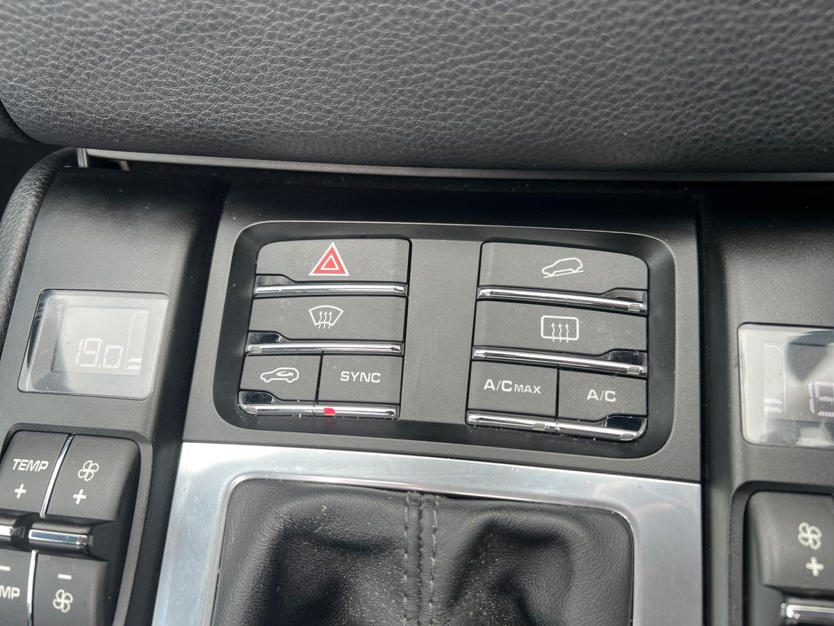 Used Porsche Macan 2016 for sale - 78211973: Photo 37