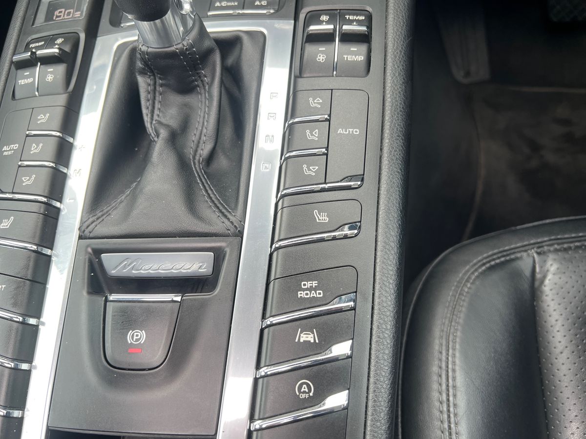 Used Porsche Macan 2016 for sale - 78211973: Photo 39