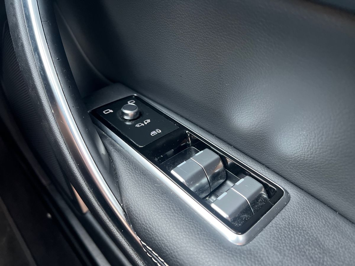 Used Jaguar XF 2021 for sale - 76842193: Photo 30