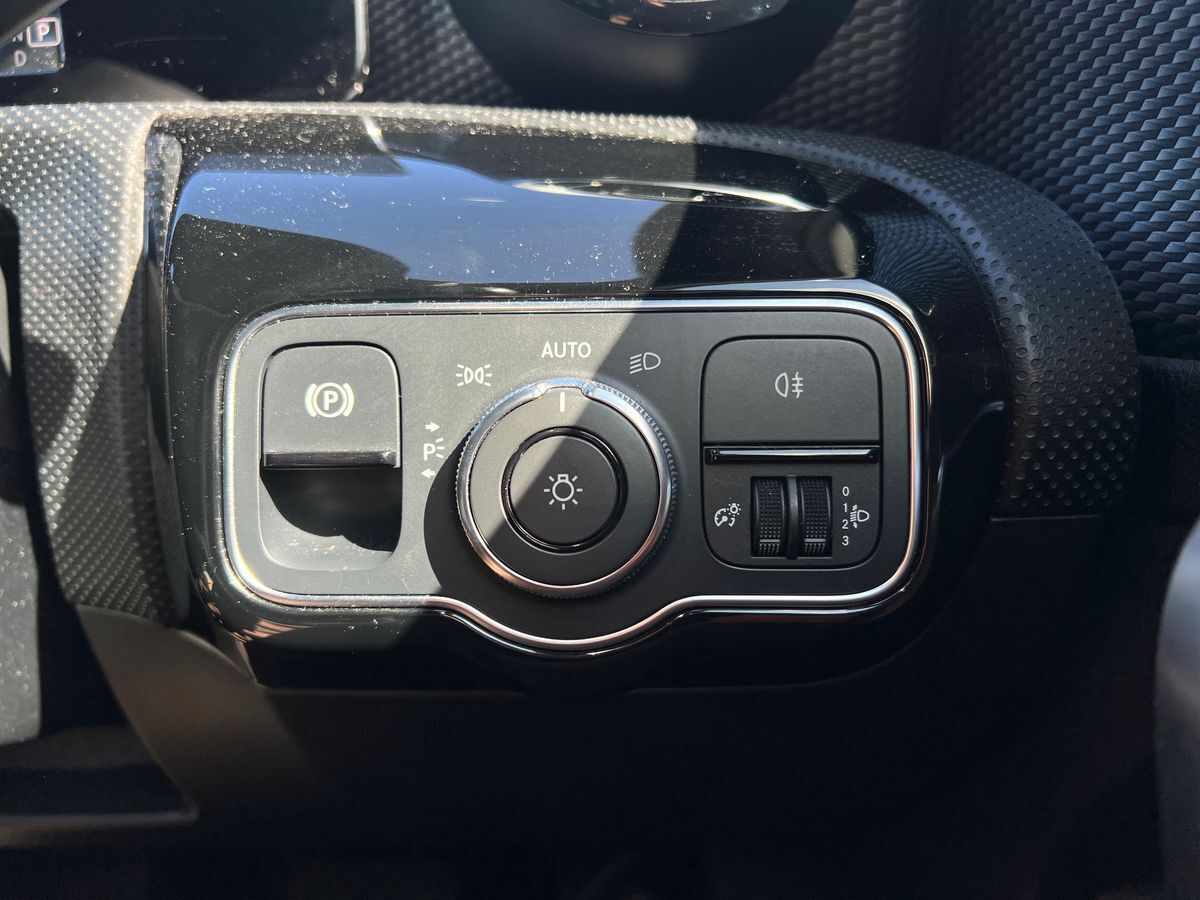 Used Mercedes-Benz A-Class 2018 for sale - 77717949: Photo 31