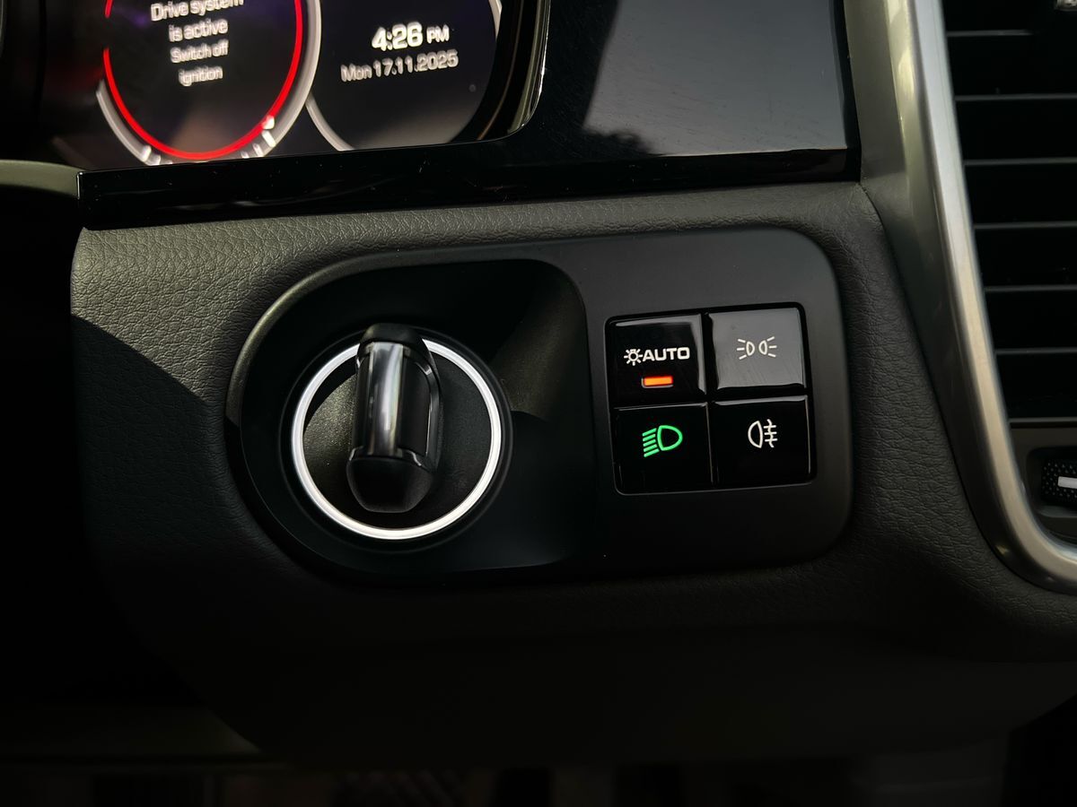 Used Porsche Cayenne 2021 for sale - 76609516: Photo 43