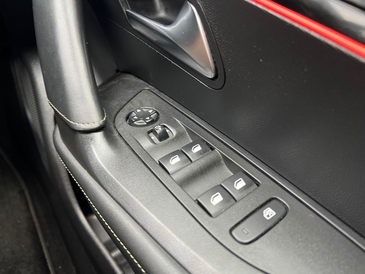 Used Peugeot 2008 2022 for sale - 76567987: Photo 33