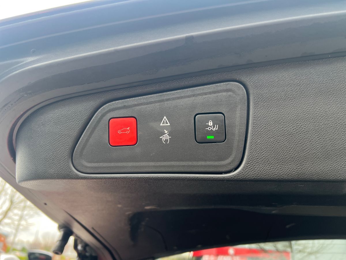 Used Peugeot 3008 2019 for sale - 76971424: Photo 25