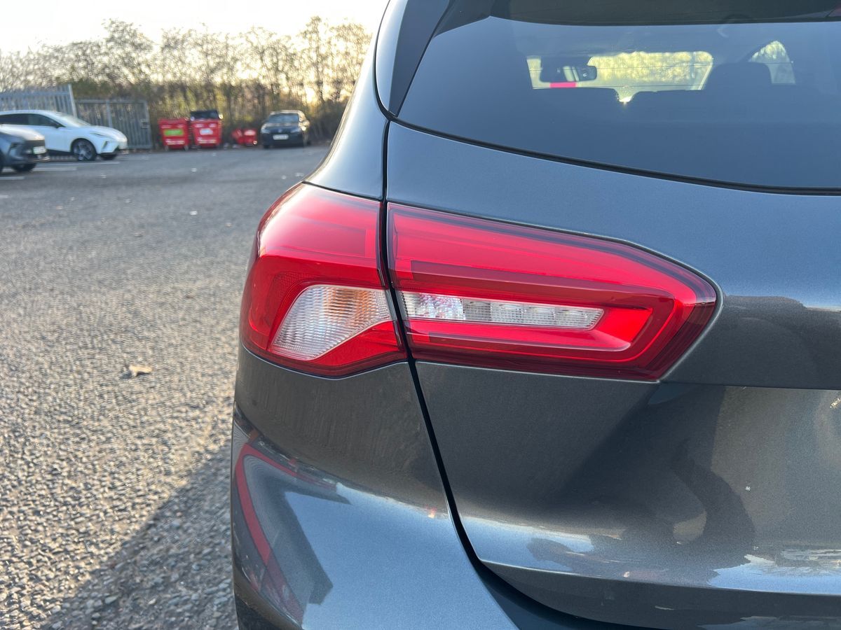 Used Ford Focus 2019 for sale - 76609691: Photo 22