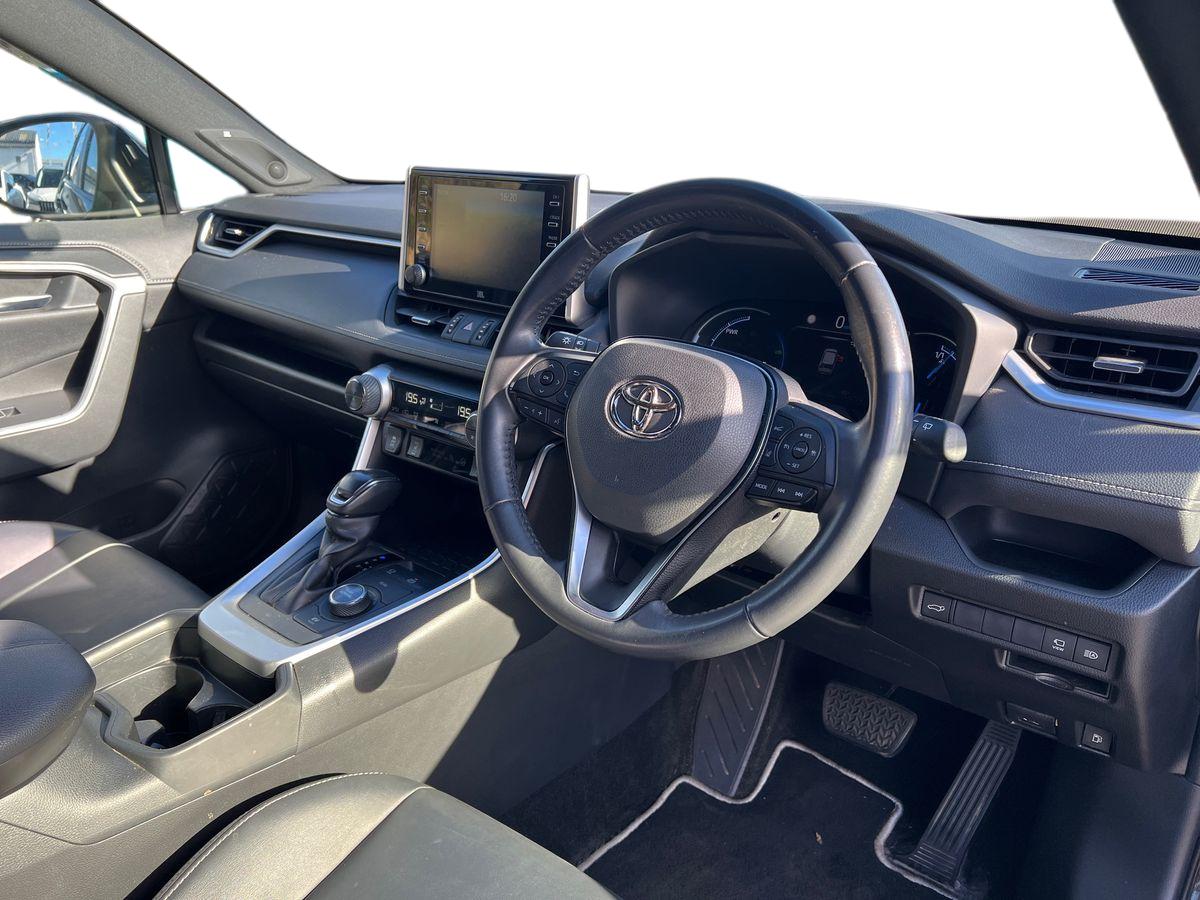 Used Toyota RAV4 2021 for sale - 76568063: Photo 10