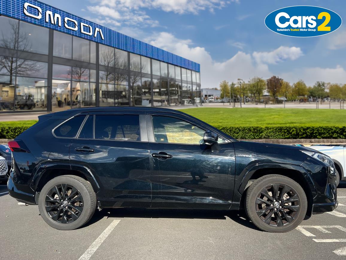 Used Toyota RAV4 2021 for sale - 76568063: Photo 2