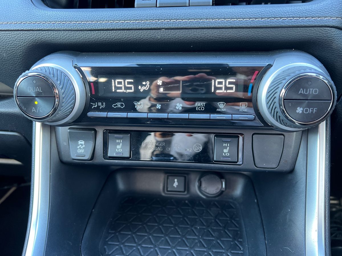 Used Toyota RAV4 2021 for sale - 76568063: Photo 24