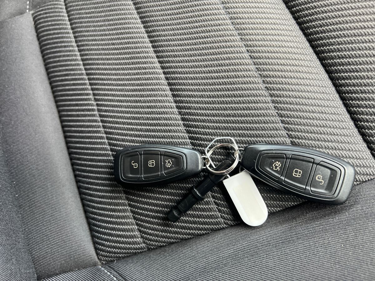 Used Ford Kuga 2016 for sale - 76842099: Photo 42