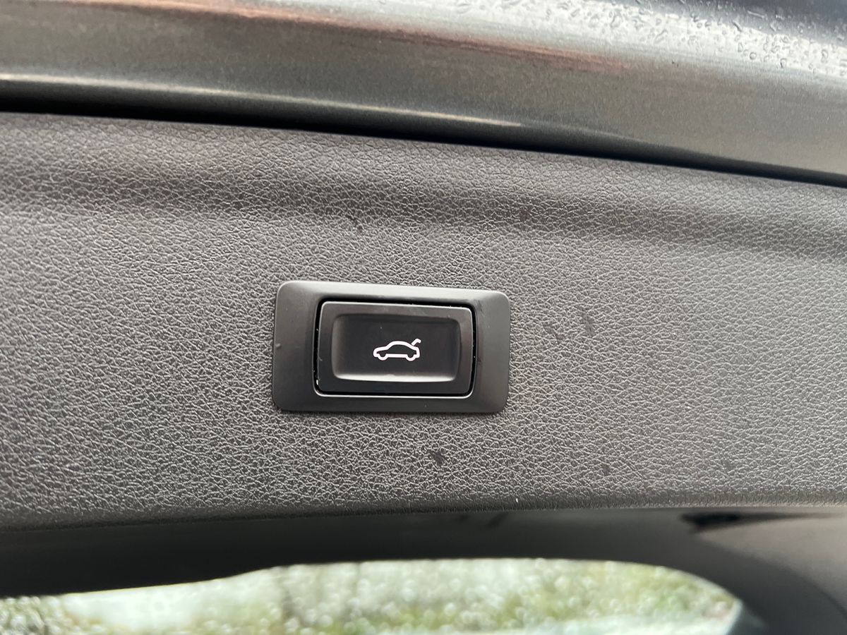 Used Audi Q3 2015 for sale - 76602898: Photo 37