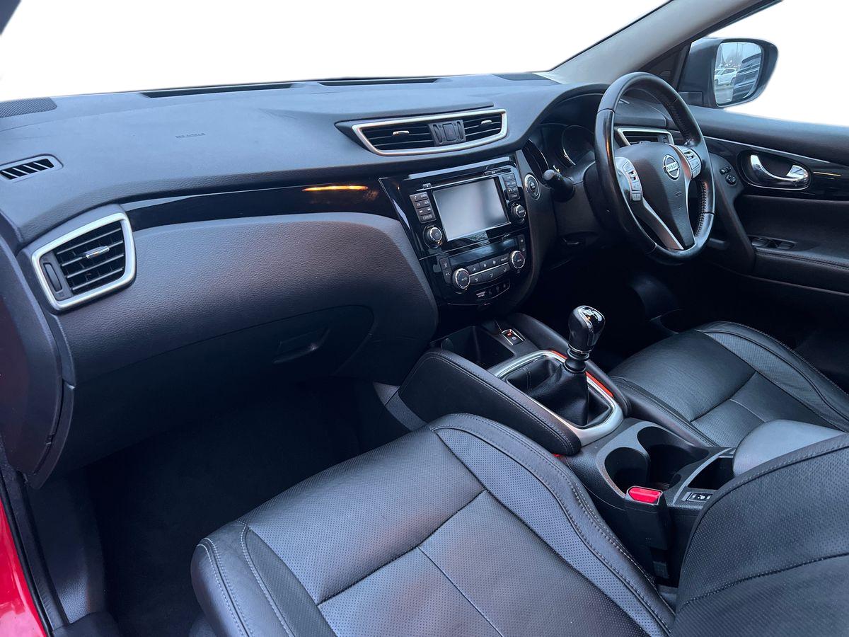 Used Nissan Qashqai 2017 for sale - 77434773: Photo 15