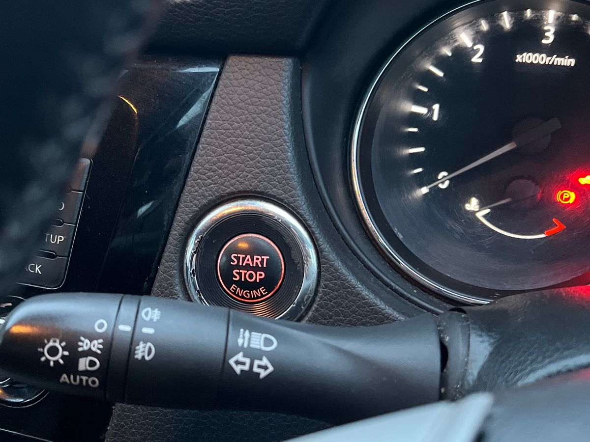 Used Nissan Qashqai 2017 for sale - 77434773: Photo 25