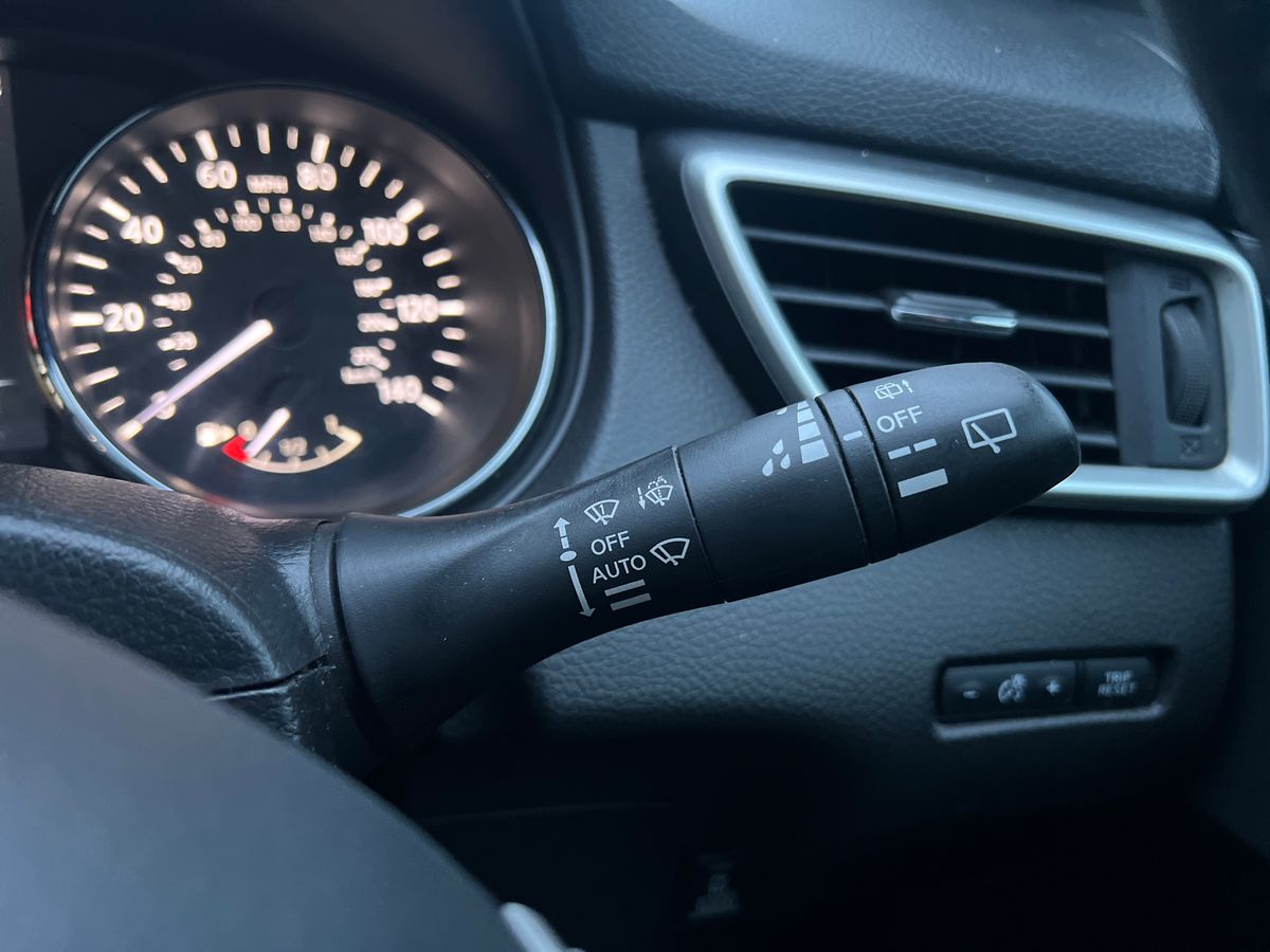 Used Nissan Qashqai 2017 for sale - 77434773: Photo 29