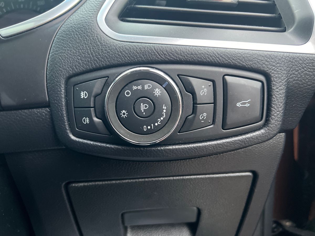 Used Ford Edge 2017 for sale - 77434792: Photo 28