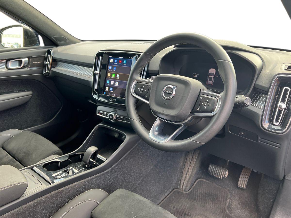 Used Volvo XC40 2023 for sale - 76568139: Photo 10