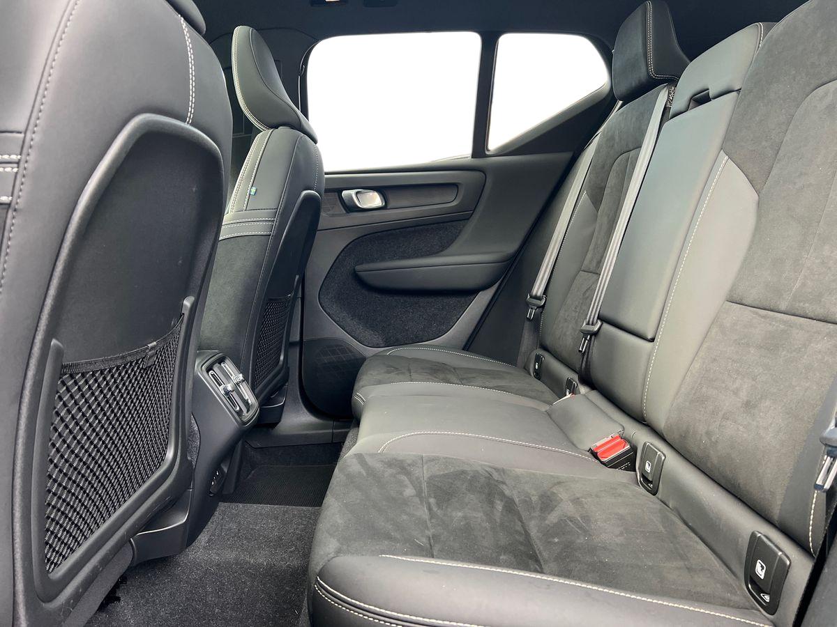 Used Volvo XC40 2023 for sale - 76568139: Photo 17