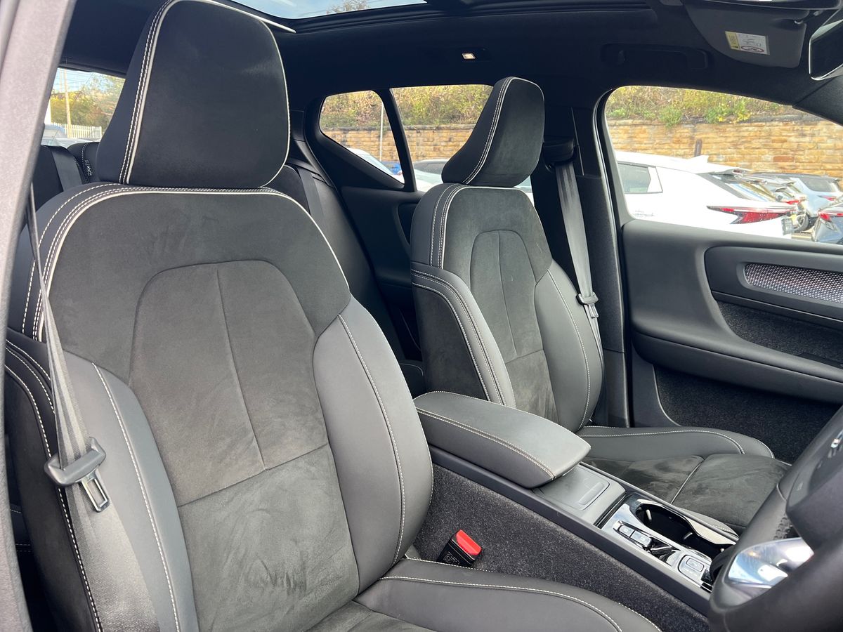 Used Volvo XC40 2023 for sale - 76568139: Photo 27