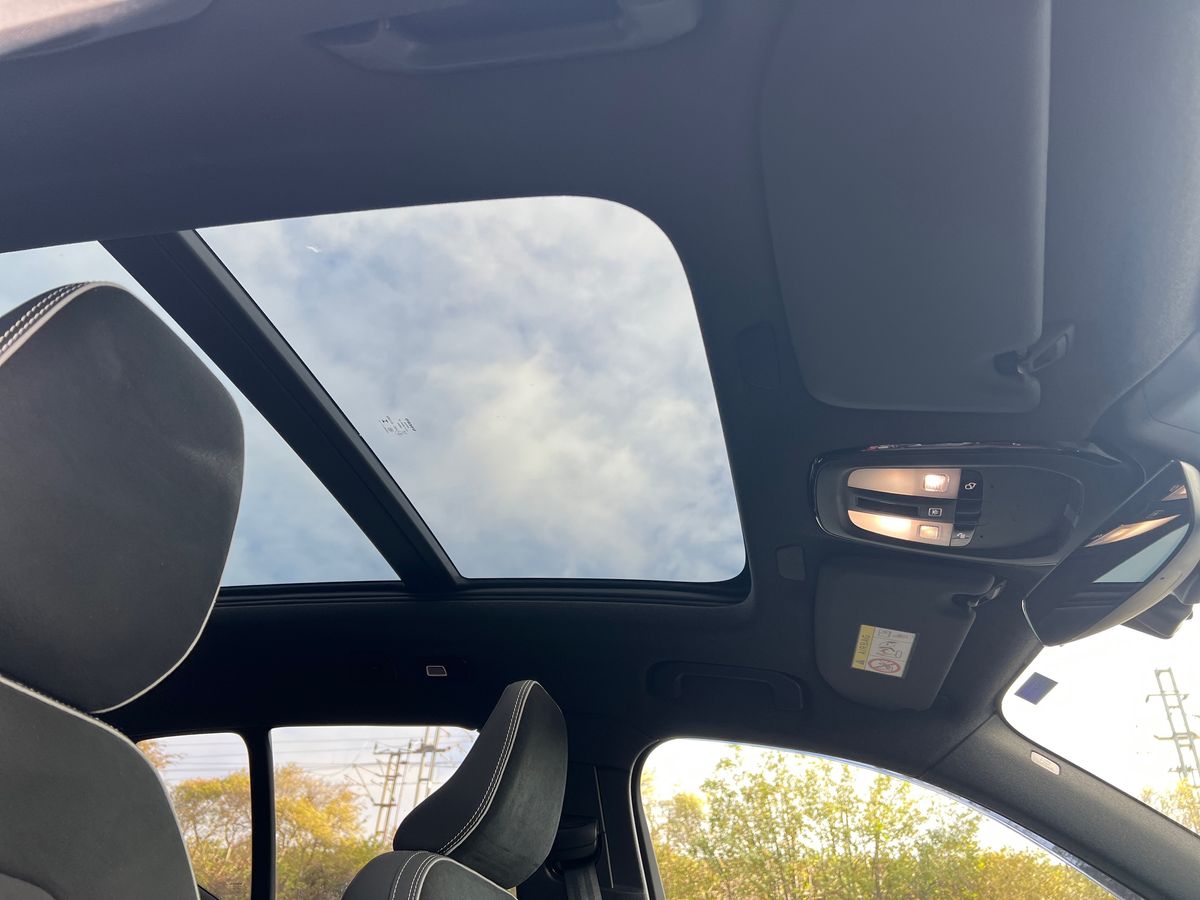 Used Volvo XC40 2023 for sale - 76568139: Photo 28