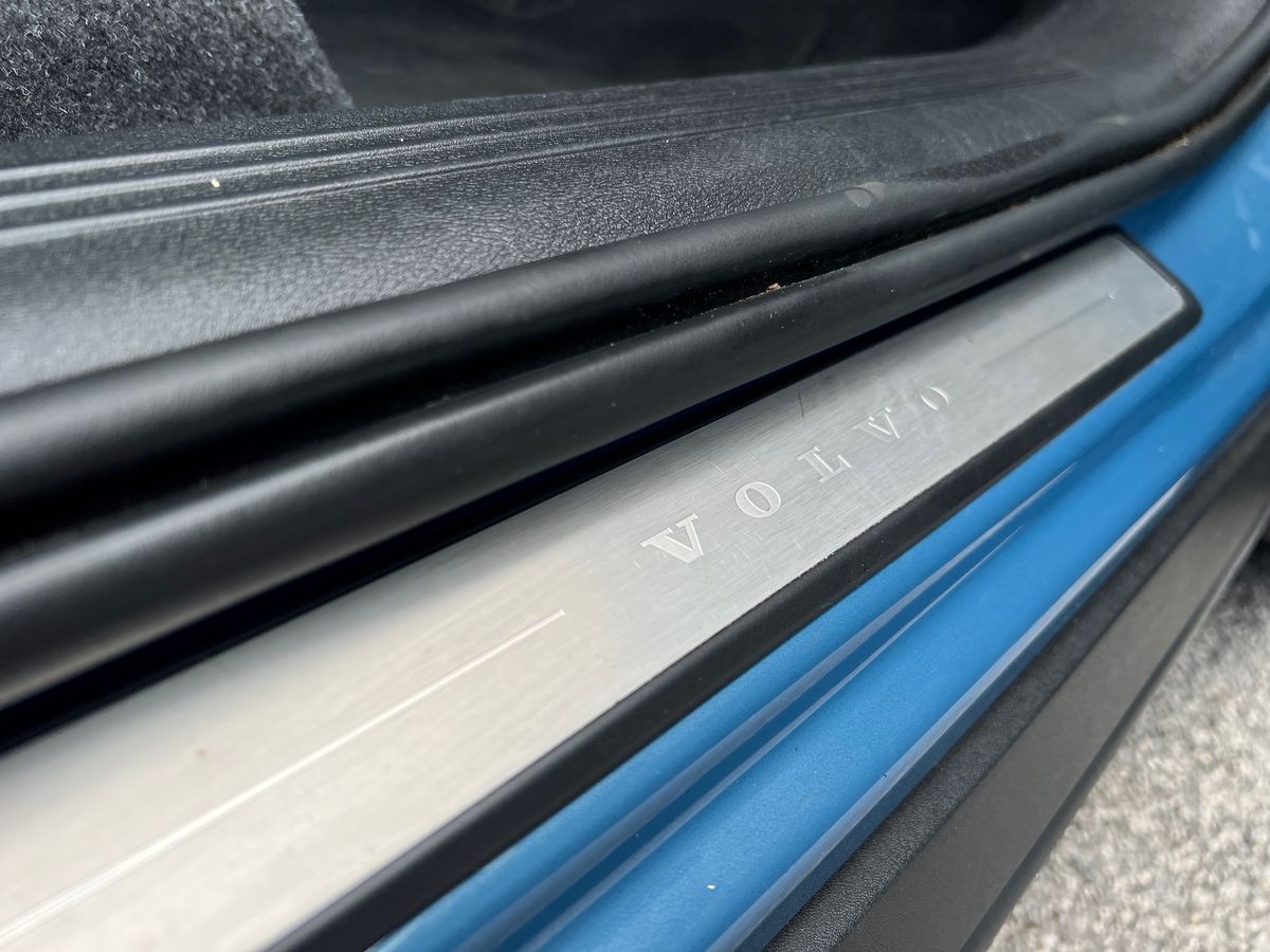 Used Volvo XC40 2023 for sale - 76568139: Photo 32