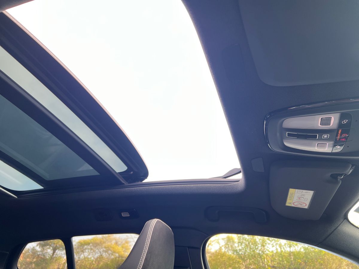 Used Volvo XC40 2023 for sale - 76568139: Photo 38