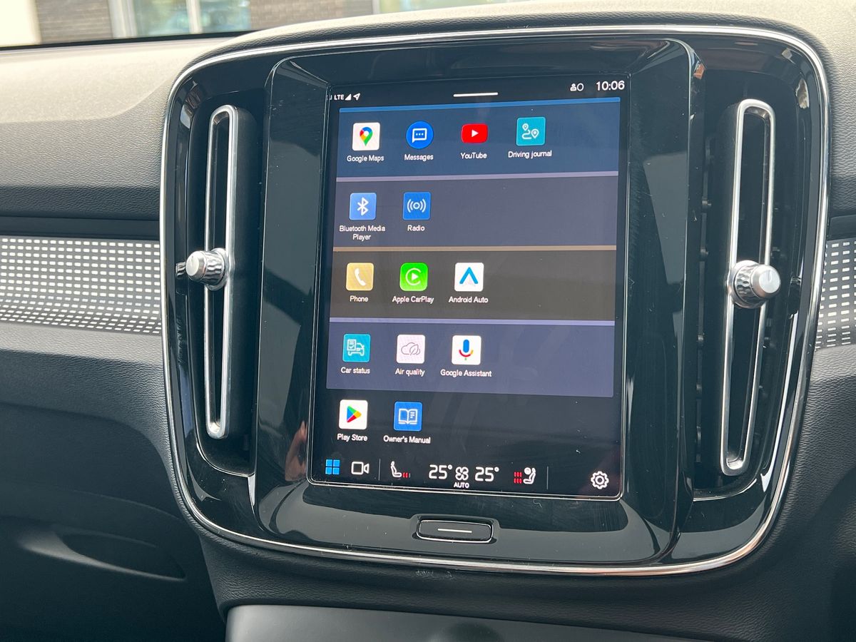 Used Volvo XC40 2023 for sale - 76568139: Photo 39