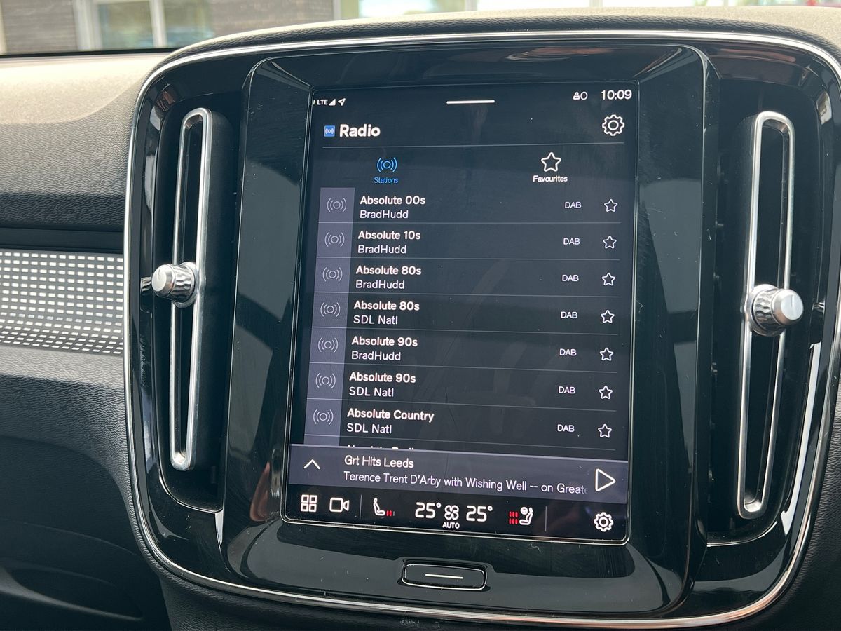 Used Volvo XC40 2023 for sale - 76568139: Photo 46