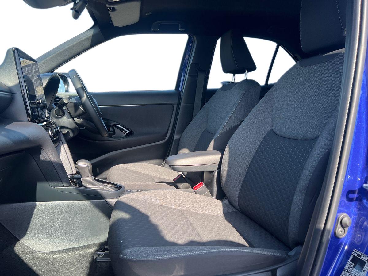 Used Toyota Yaris Cross 2024 for sale - 77942049: Photo 16