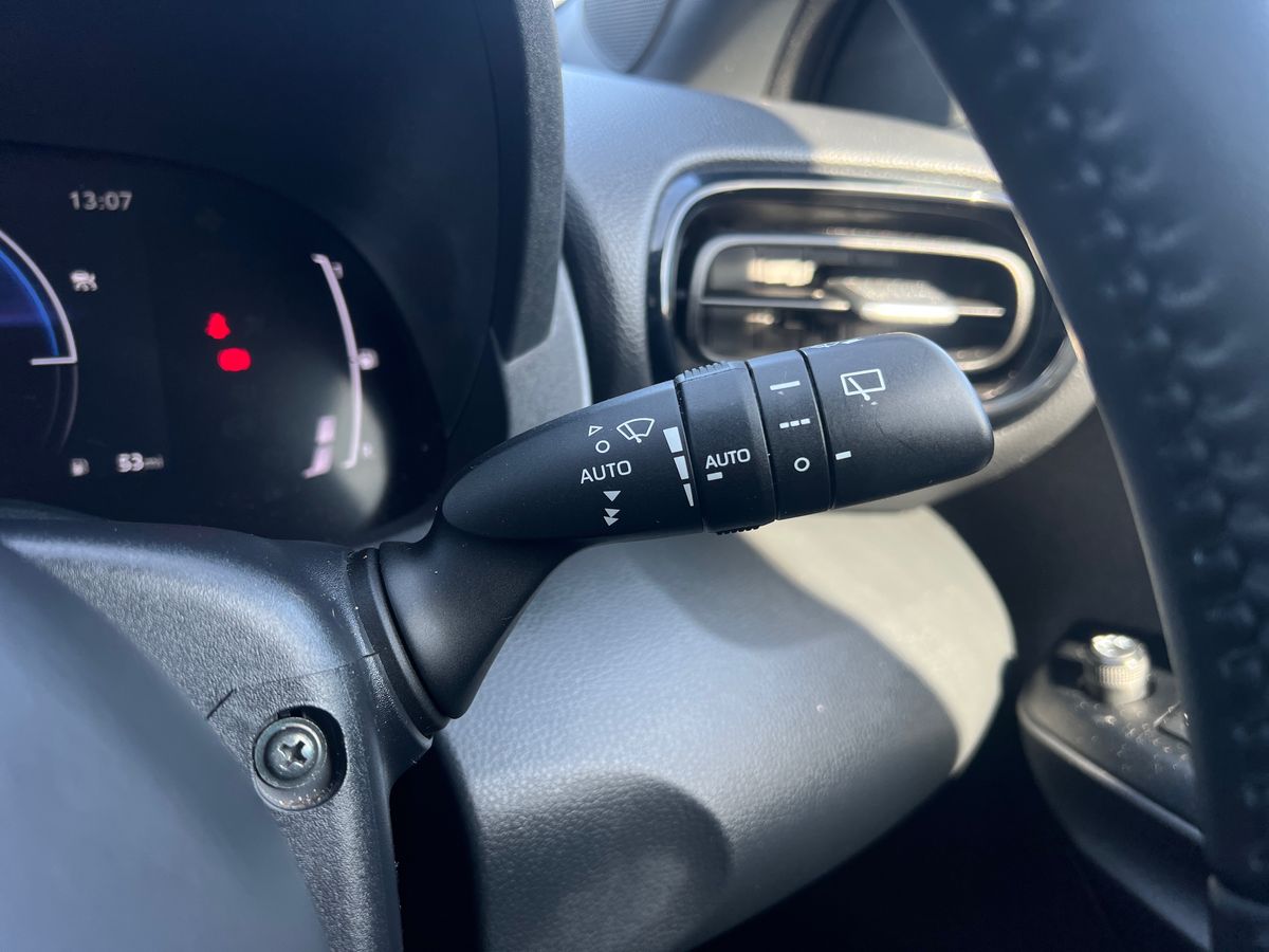 Used Toyota Yaris Cross 2024 for sale - 77942049: Photo 27