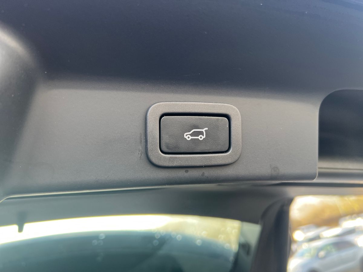 Used Jaguar F-Pace 2020 for sale - 77380937: Photo 37