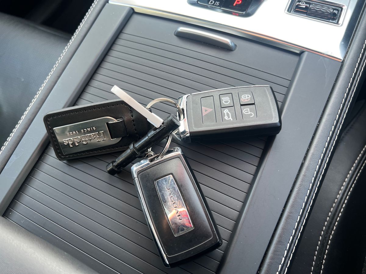 Used Jaguar F-Pace 2020 for sale - 77380937: Photo 40