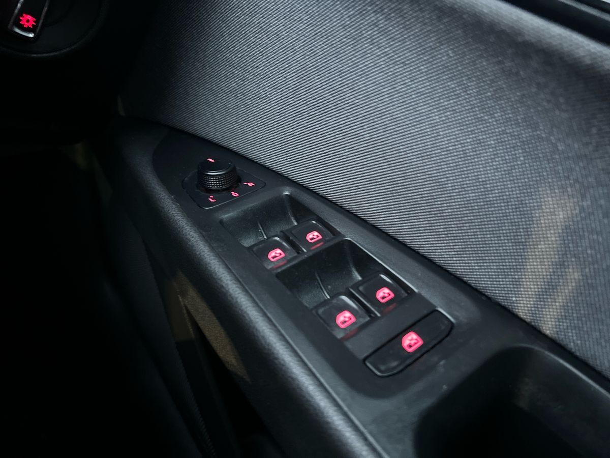 Used SEAT Leon 2019 for sale - 76888692: Photo 37