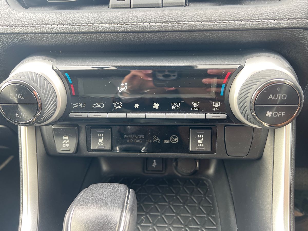 Used Toyota RAV4 2022 for sale - 76567915: Photo 27