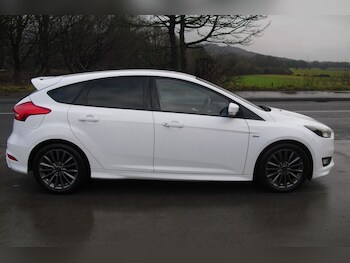 Used Ford Focus 2017 for sale - 77463936: Photo