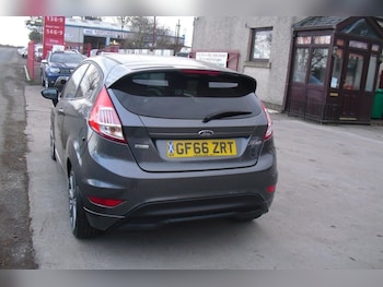 Used Ford Fiesta 2016 for sale - 77609175: Photo