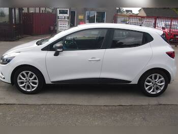 Used Renault Clio 2017 for sale - 79843503: Photo