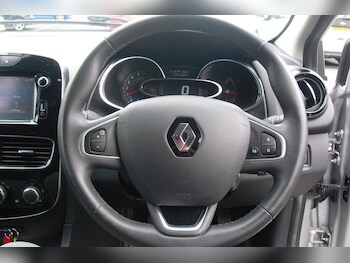 Used Renault Clio 2018 for sale - 78631212: Photo