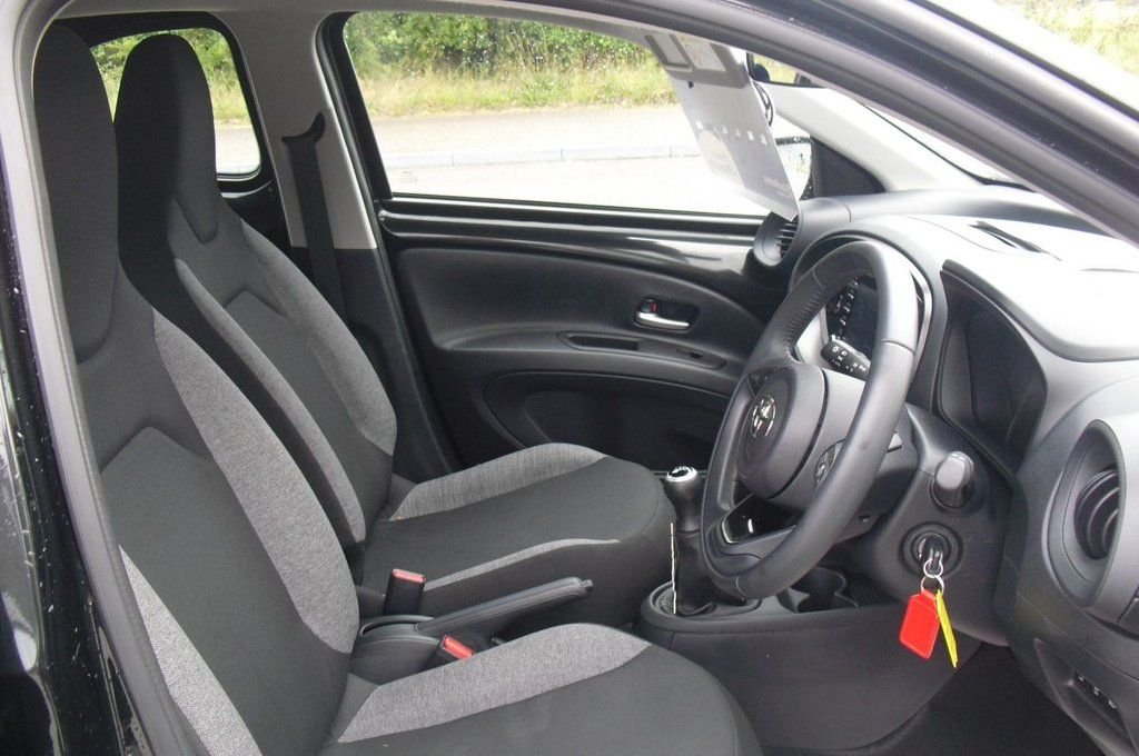 Used Toyota Aygo X 2023 for sale - 76055875: Photo 12