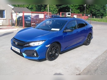 Used Honda Civic 2018 for sale - 76055876: Photo 4