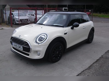 Used MINI Hatch 2019 for sale - 76055872: Photo