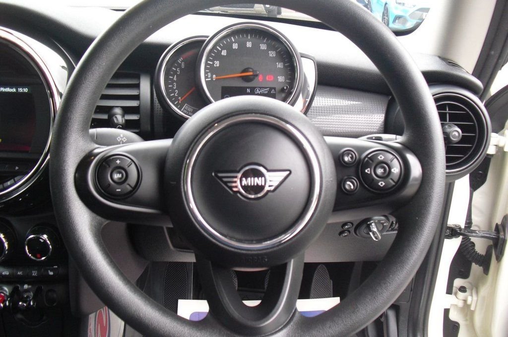 Used MINI Hatch 2019 for sale - 76055872: Photo 9